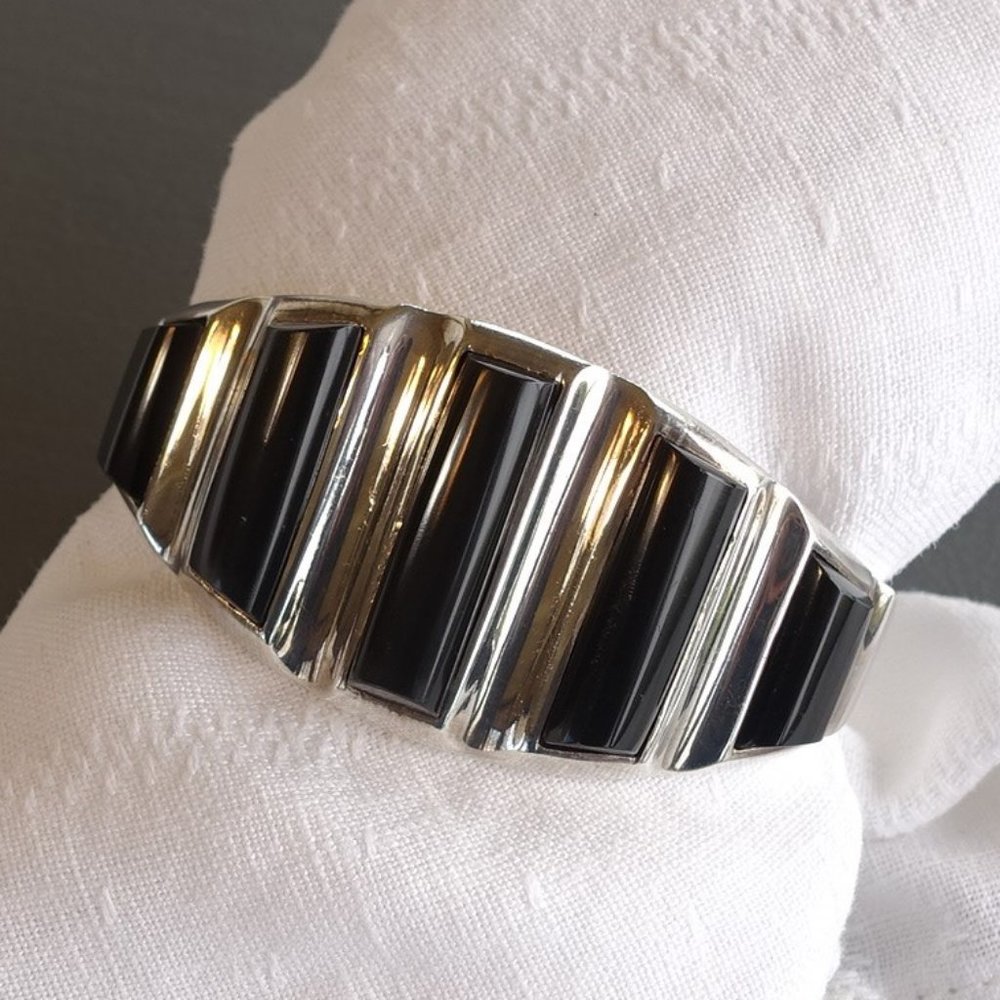 Mexico 64g Pineda-Inspired Sterling Onyx Hinged Cuff